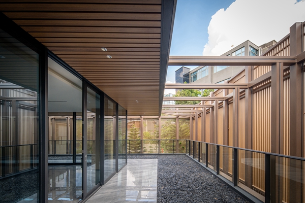 8989_Copyjpg 8989_Copyjpg